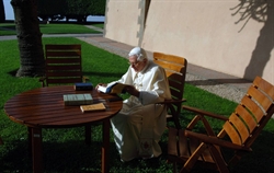 Il Santo Padre in vacanza a Castelgandolfo