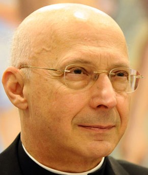 Il Cardinale Angelo Bagnasco ha tenuto la prolusione introduttiva al Consiglio Episcopale Permanente della CEI