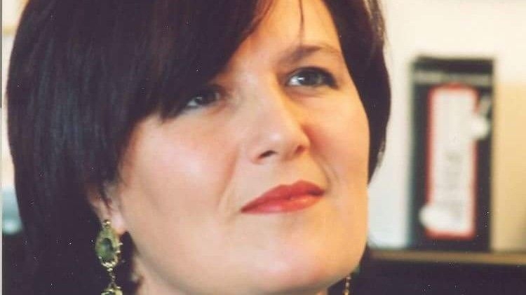 Spariti gli incontri diretti, si vive solo di messaggi