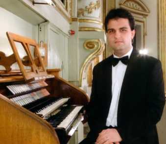 Maestro Alessandro Buffone, Organista Titolare della Cattedrale di Fermo