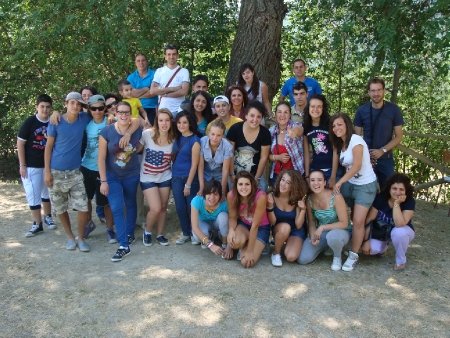 foto di gruppo ragazzi-genitori